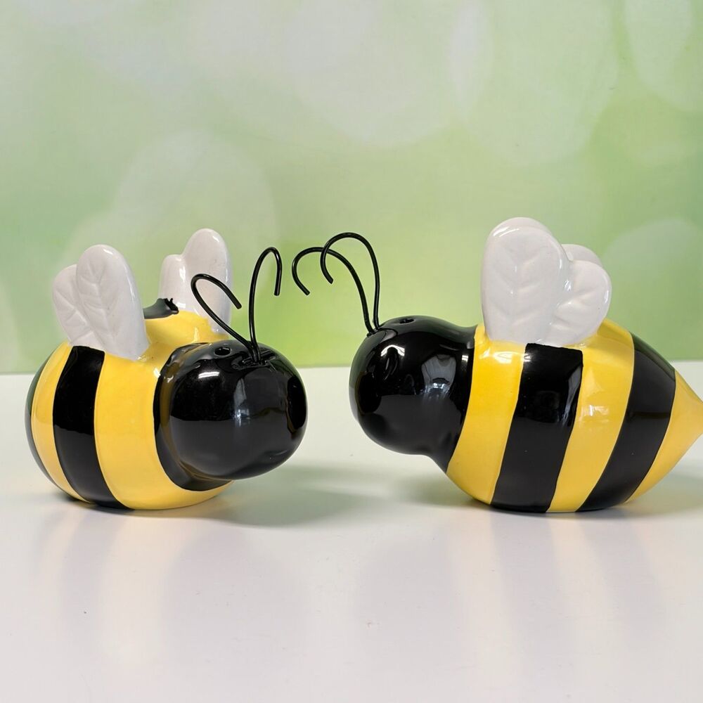 Bumble Bee Ceramic Salt Pepper Shakers Set Yellow Black Wire Antennas Unused